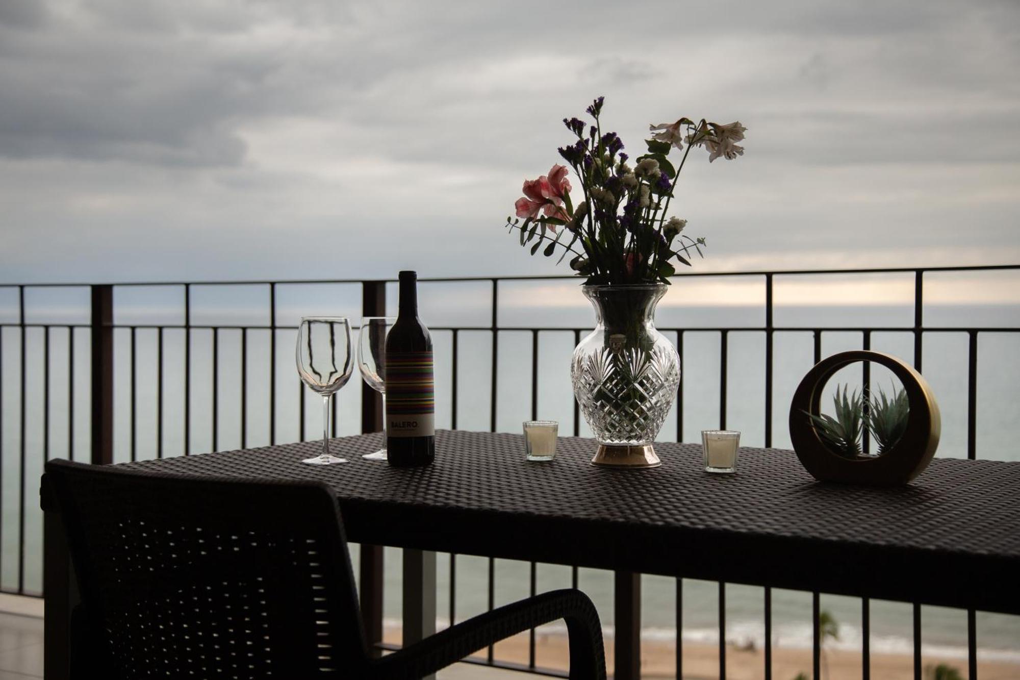 Gorgeous 15 Floor Grand Venetian Apartment Puerto Vallarta Exterior photo